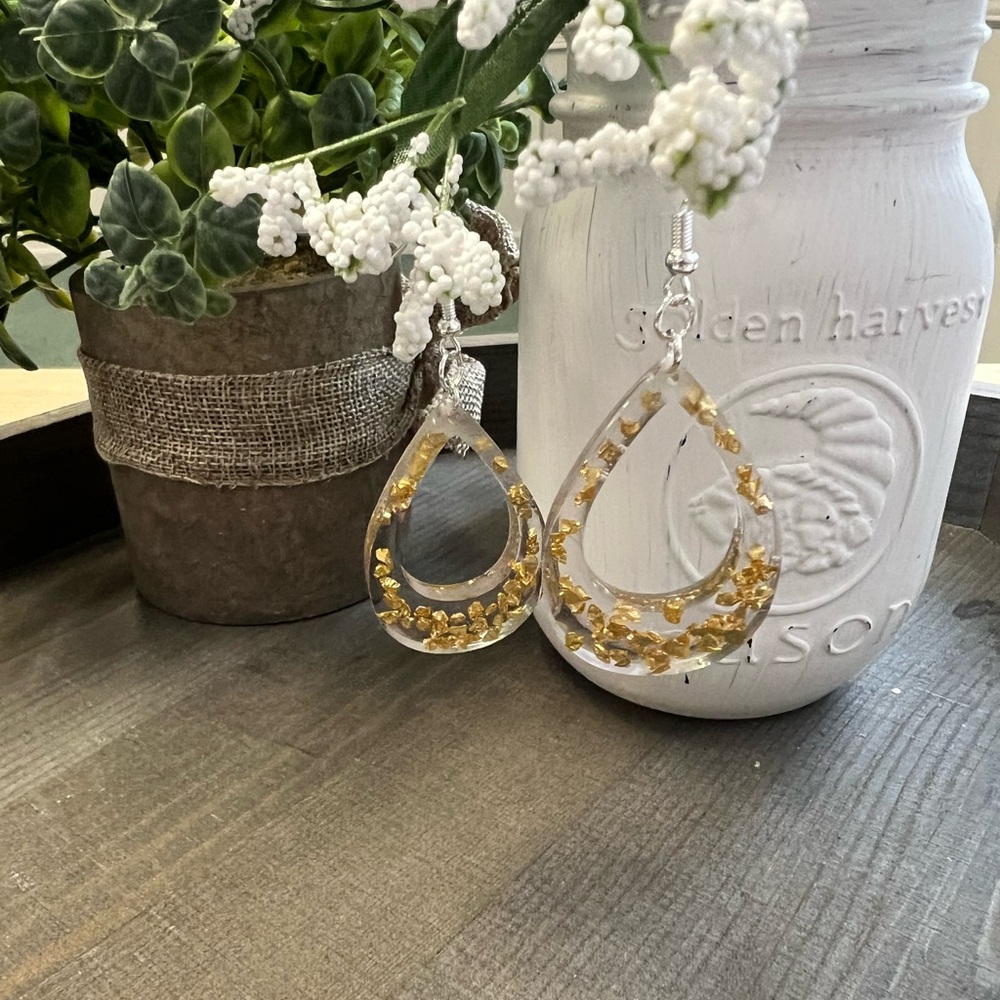 Gold Flake Resin Teardrop Earrings